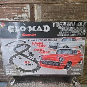 Glo Mad SnapOn Racing Track with 15.5 Feet Length, NEW
